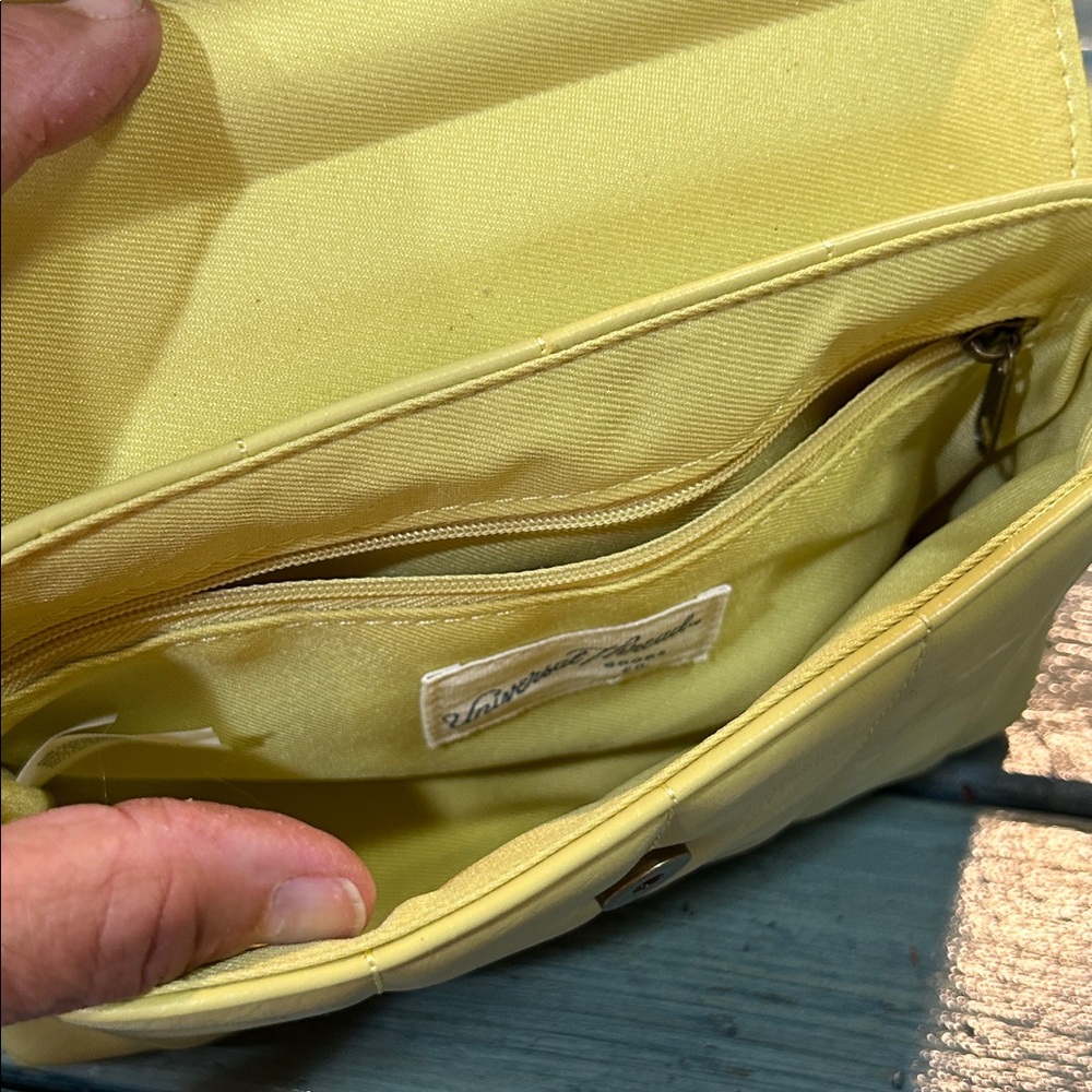 Universal Thread Magnetic Snap Chartreuse Envelop… - image 5